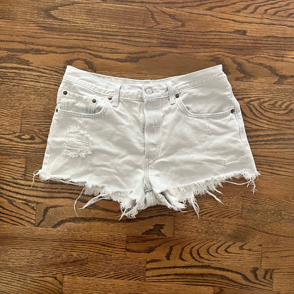 Levi’s light was Jean shorts
